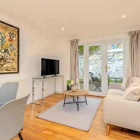 Southville Garden Flat, Private Entrance Bristol